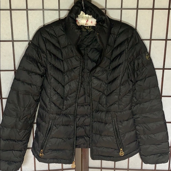Down Michael Kors Puffer Jacket - Picture 3 of 8